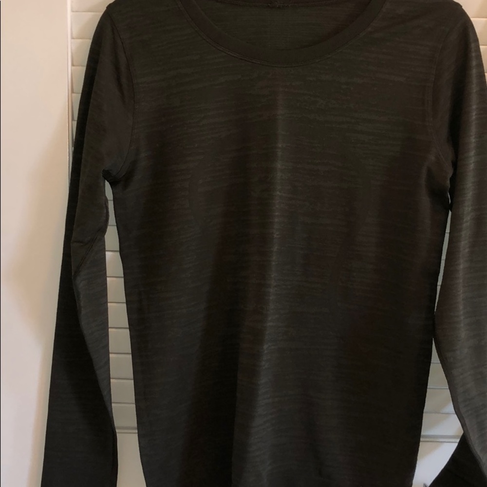 Lululemon long sleeve top